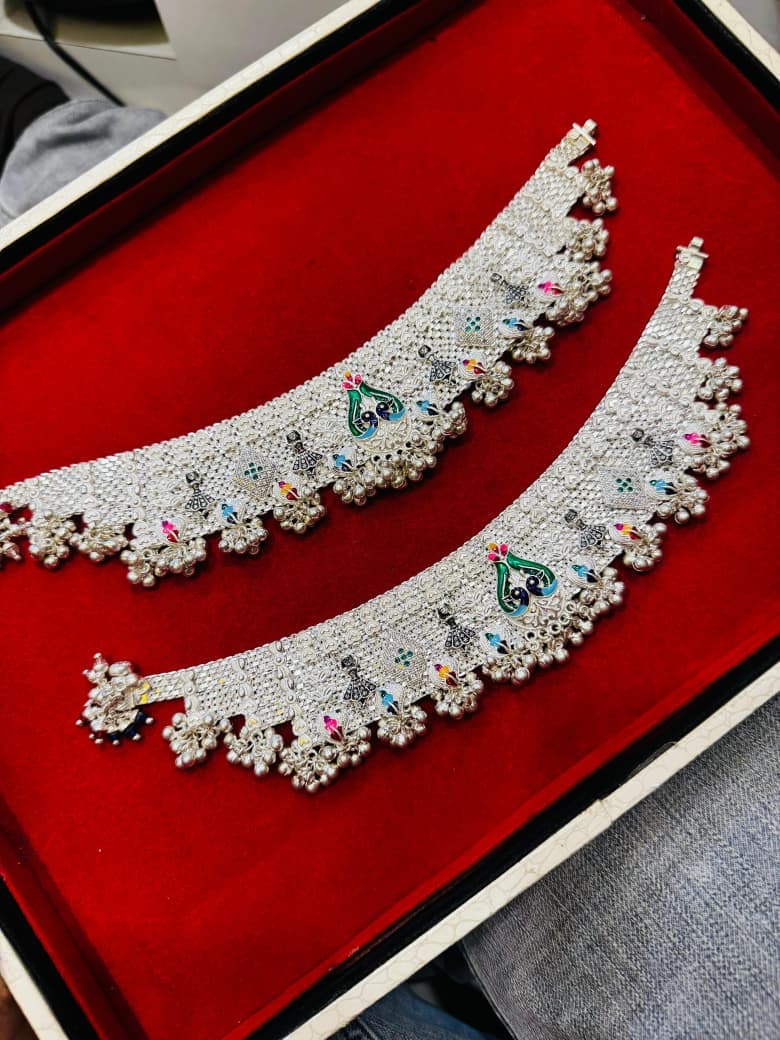 HANDCRAFTED SILVER PAYAL